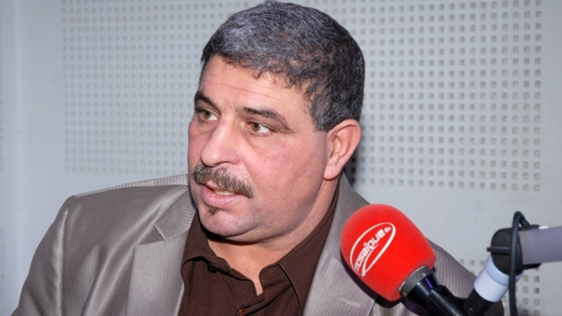 صور زهير مخلوف على الفايسبوك: مندوب حماية الطفولة يتخلى عن الشكاية زهير مخلوف