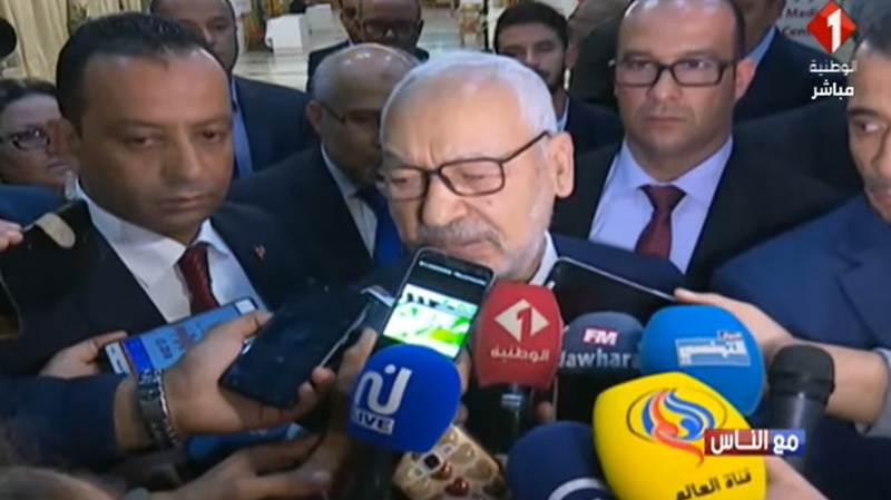 راشد الغنوشي بعد انتخابه رئيسا للبرلمان: الأغبياء هم الذين لا يتغيرون راشد الغنوشي بعد انتخابه رئيسا للبرلمان: الأغبياء هم الذين لا يتغيرون