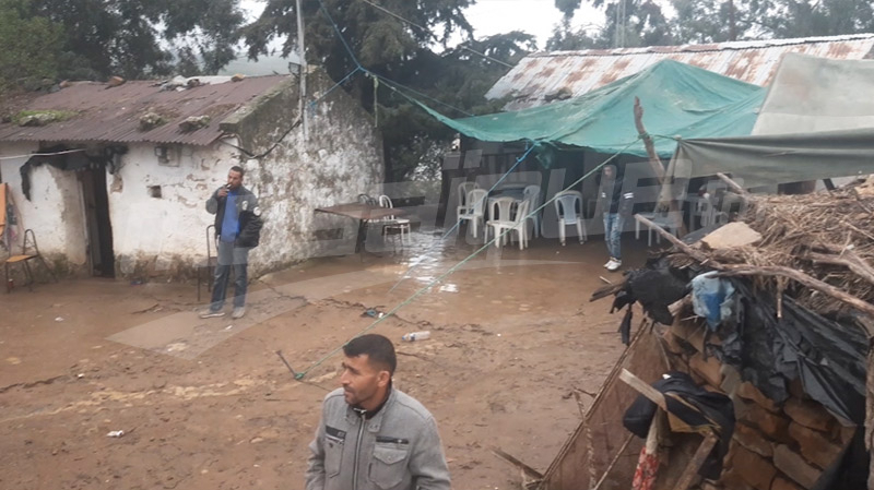 الحرس الوطني يجمع مساعدات لعائلة الطفلة مهى القضقاضي الحرس الوطني يجمع مساعدات لعائلة الطفلة مهى القضقاضي