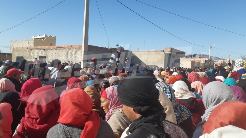 فاجعة عمدون: فرق من إخصائيين نفسانيين تزور عائلات الضحايا فاجعة عمدون: فرق من إخصائيين نفسانيين تزور عائلات الضحايا