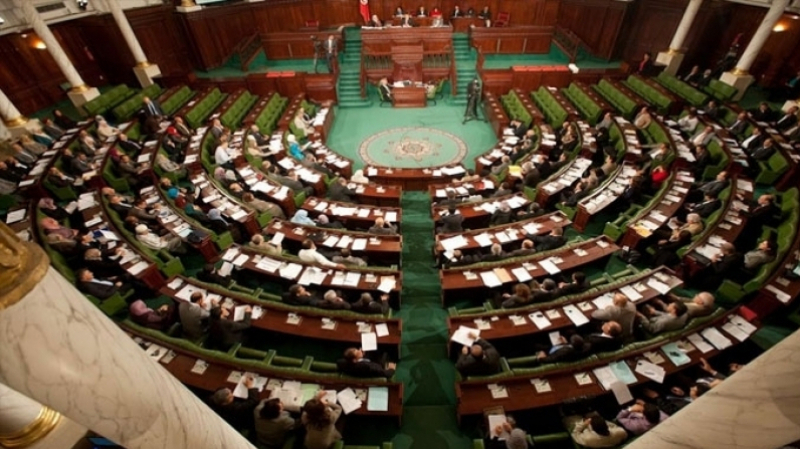 احتقان وتشنّج بين النواب: رئاسة البرلمان تُعلّق البرلمان