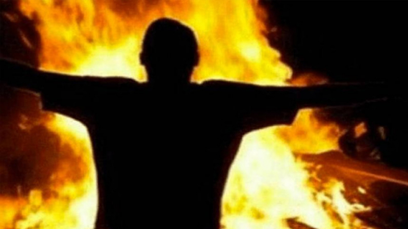 وفاة شاب أضرم النار في جسده في القلعة الكبرى.. وفاة شاب أضرم النار في جسده في القلعة الكبرى..