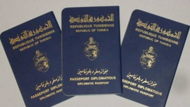 رئاسة الجمهورية لم تردّ على مطلب منح النواب جوازات ديبلوماسية رئاسة الجمهورية لم تردّ على مطلب منح النواب جوزات ديبلوماسية