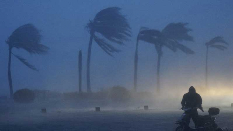 بلغت 120 كلم/س في عين دراهم: احذروا الرياح القوية ..