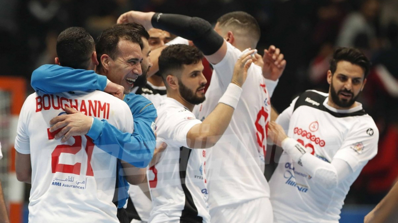 زايد ورزيق خارج قائمة المنتخب في مواجهة أنغولا زايد ورزيق خارج قائمة المنتخب في مواجهة أنغولا