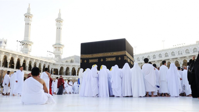 السعودية تعلّق العمرة مؤقتا بسبب فيروس كورونا السعودية تعلّق العمرة مؤقتا بسبب فيروس كورونا