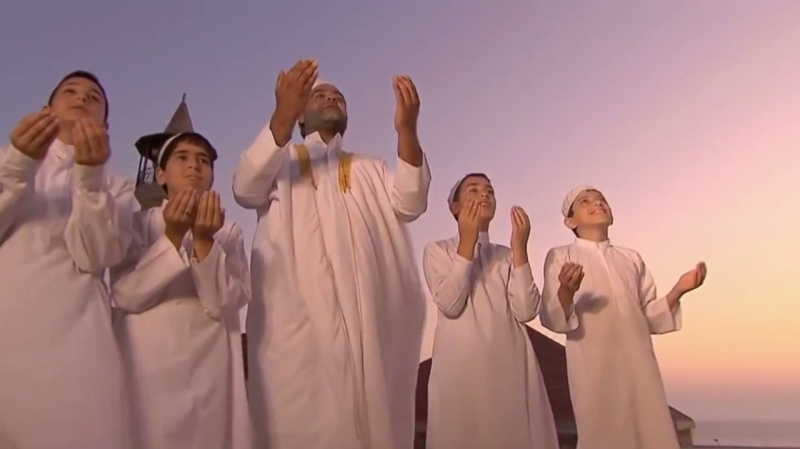 في كل أنحاء البلاد: مواطنون يدعون الله لرفع وباء كورونا في كل أنحاء البلاد: مواطنون يدعون الله لرفع وباء كورونا