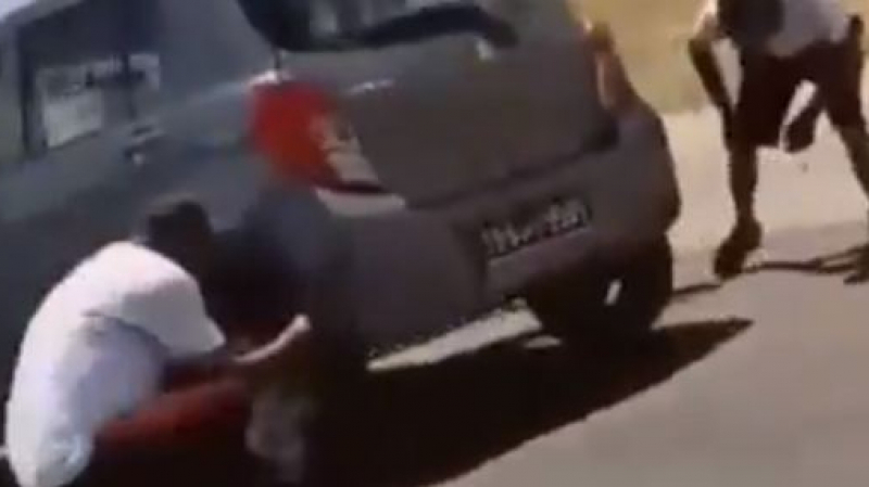 مسامير على الطريق السيارة تونس الحمامات... وتضرّر سيارات مسامير على الطريق السيارة تونس الحمامات... وتضرّر سيارات