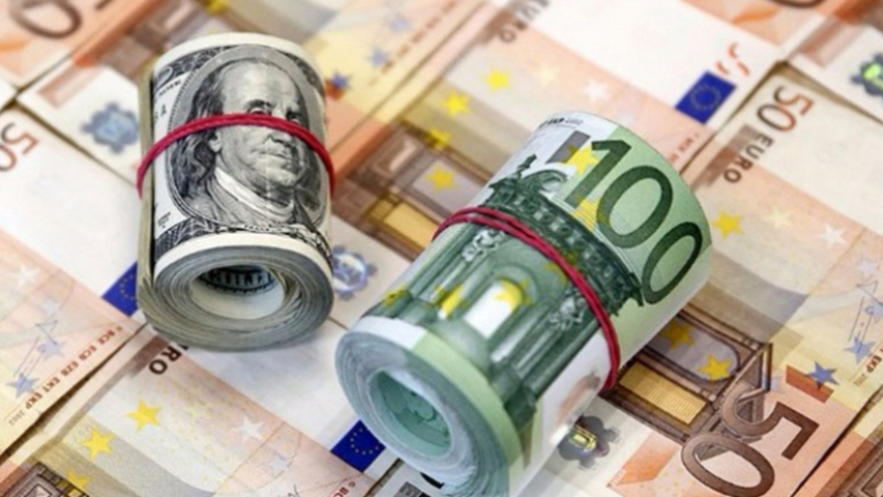 الموجودات من العملة الأجنبية تستقر في حدود 136 يوم توريد الموجودات من العملة الأجنبية تستقر في حدود 136 يوم توريد