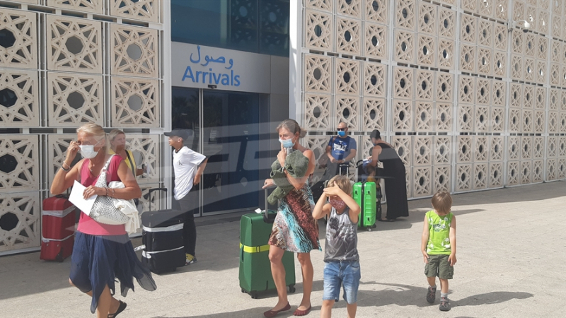 مطار النفيضة يستقبل سياحا من براغ مطار النفيضة يستقبل سياحا من براغ