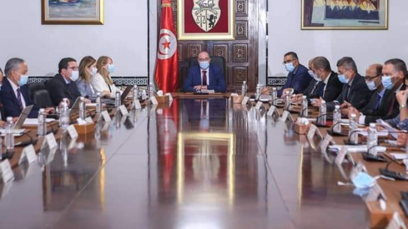 مجلس الوزراء يصادق على عدد من مشاريع القوانين والأوامر الحكومية مجلس الوزراء يصادق على عدد من مشاريع القوانين والأوامر الحكومية