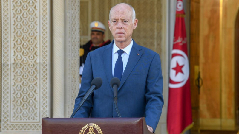 سعيّد: العمل الدبلوماسي لم يعكس توجهات الدولة بل أجهض مبادراتها سعيّد: العمل الدبلوماسي لم يعكس توجهات الدولة بل أجهض مبادراتها
