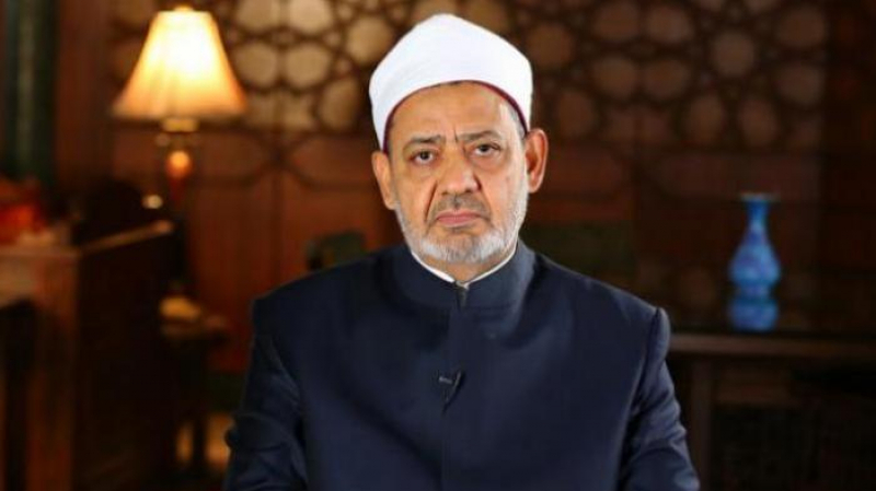 الأزهر يدعو إلى إقرار تشريع عالمي يجرم معاداة المسلمين الأزهر يدعو إلى إقرار تشريع عالمي يجرم معاداة المسلمين
