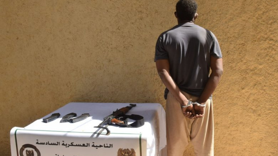 الجزائر: اعتقال إرهابي والعثورعلى مخبأ للأسلحة على الحدود التونسية الجزائر: اعتقال إرهابي والعثورعلى مخبأ للأسلحة على الحدود التونسية