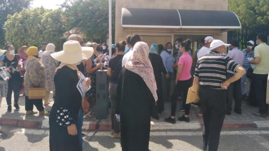 عائلات المهاجرين غير النظاميين يناشدون سعيد التدخل عائلات المهاجرين غير النظاميين يناشدون سعيد التدخل