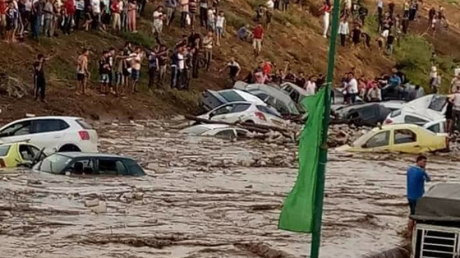 ثلاثة قتلى في فيضانات الجزائر ثلاثة قتلى في فيضانات الجزائر