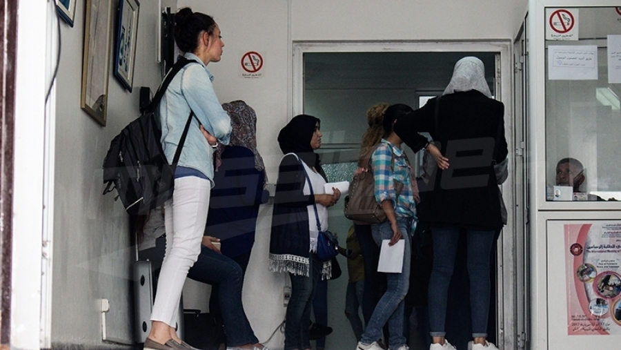 يهمّ الطلبة.. منحة الـ700 دينار إشاعة! يهمّ الطلبة.. منحة الـ700 دينار إشاعة!