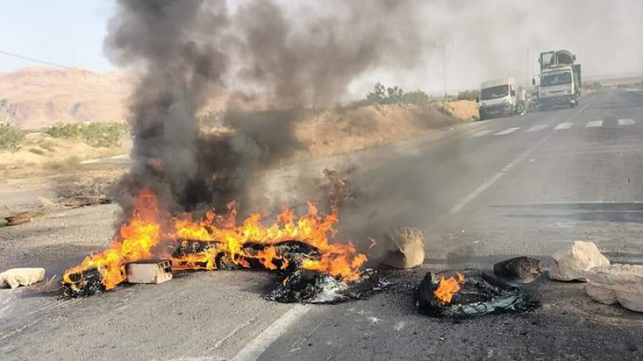 القيروان: منعوا مرور السيارات لـ 4 أيام.. إيقاف 9 أشخاص في العجابنة القيروان: منعوا مرور السيارات لـ 4 أيام.. إيقاف 9 أشخاص في العجابنة