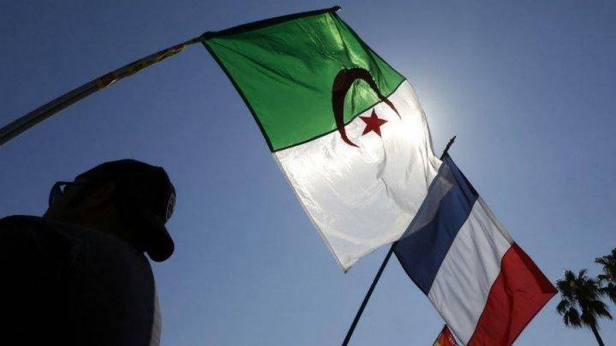 الجزائر تردّ على قرار فرنسا تشديد إجراءات منح التأشيرة الجزائر تردّ على قرار فرنسا تشديد إجراءات منح التأشيرة