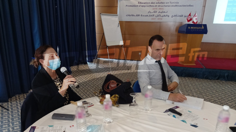 الجربي: مفهوم الأمية تغيّر.. وعلينا تكوين نساء في الاعلامية والتجارة الجربي: مفهوم الأمية تغيّر.. وعلينا تكوين نساء في الاعلامية والتجارة
