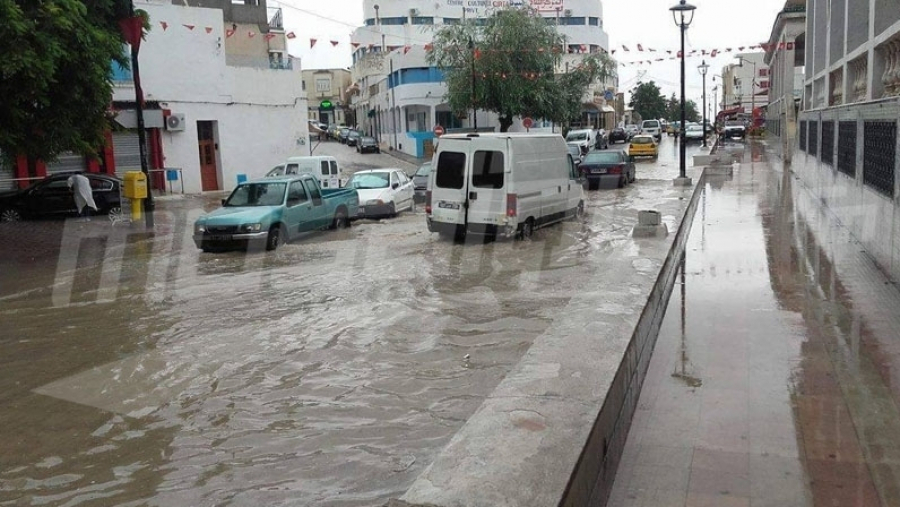 الكاف: انهيار جزء من سقف قاعة بمدرسة إعدادية الكاف: انهيار جزء من سقف قاعة تدريس بمدرسة إعدادية