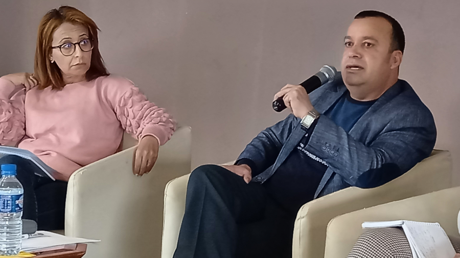 باحث في التاريخ: دمج السياسة بالدين أمر مفسد لكليهما باحث في التاريخ: دمج السياسة بالدين أمر مفسد لكليهما