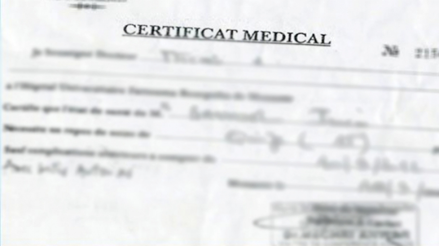 سوسة: يدلّس شهائد طبّية باستخدام أختام سرقها من مستشفى منذ 4 سنوات سوسة: يدلّس شهائد طبّية باستخدام أختام سرقها من مستشفى منذ 4 سنوات