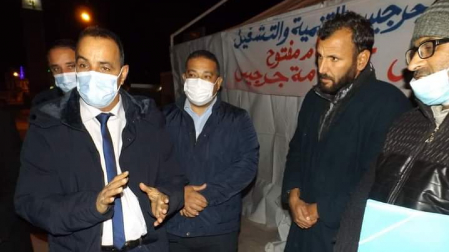 مدنين: معطّلون عن العمل يفكون اعتصامهم بعد زيارة الوالي مدنين: معطّلون عن العمل يفكون اعتصامهم بعد زيارة الوالي