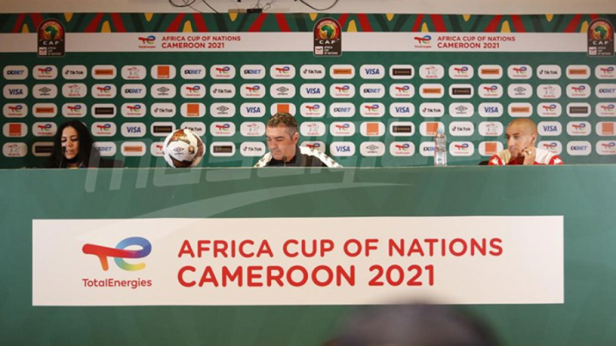 كان 2022 : ندوة صحفية دون ميكرفون.. وصاحبه يطالب بمستحقاته كان 2022 : ندوة صحفية دون ميكرفون.. وصاحبه يطالب بمستحقاته