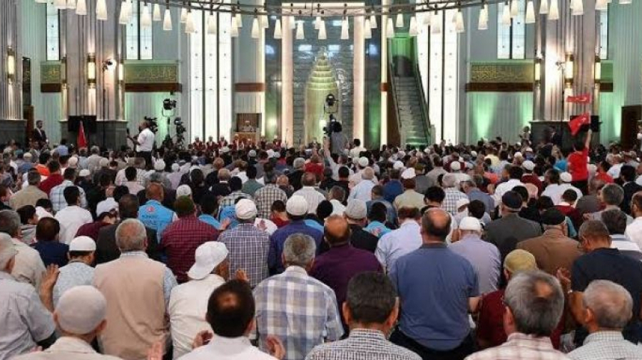 هل تُقام صلاة التراويح دون إجراءات التوقي من كورونا؟ هل تُقام صلاة التراويح دون إجراءات التوقي من كورونا؟