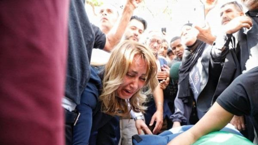 جيفارا البديري: شيرين أبوعاقلة ليست مسيحية أو مسلمة.. هي فلسطينية جيفارا البديري: شيرين أبوعاقلة ليست مسيحية أو مسلمة.. هي فلسطينية