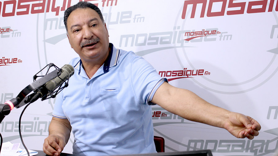 بندقة: عطاوني 32 دينار متاع حقوق المؤلّف على ''جاري يا حمودة'' بندقة: عطاوني 32 دينار متاع حقوق المؤلّف على ''جاري يا حمودة''