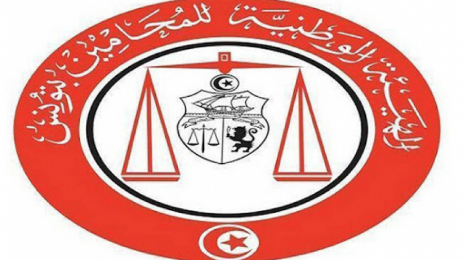فرع المحامين بتونس يرفض ''تدخّل القضاء العسكري في ضبط جدول المهنة'' فرع المحامين بتونس يرفض ''تدخّل القضاء العسكري في ضبط جدول المهنة''