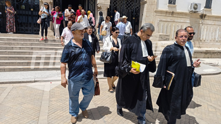 حاتم مزيو: لا داعي لتعيين مؤتمن عدلي على المحاماة التونسية حاتم مزيو: لا داعي لتعيين مؤتمن عدلي على المحاماة التونسية