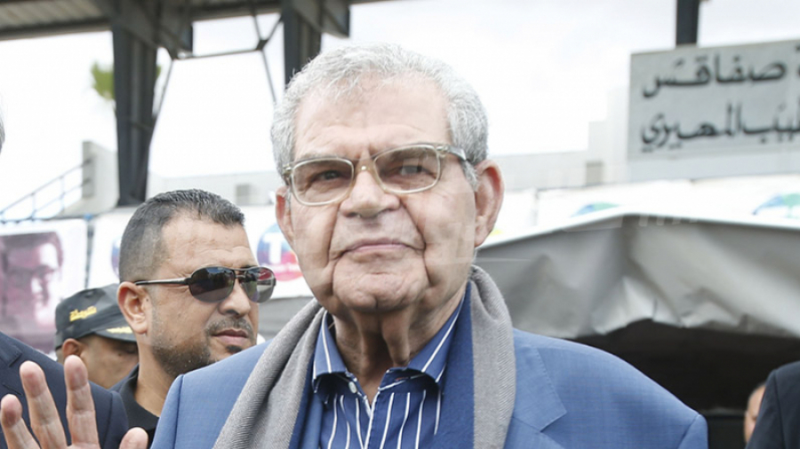 النادي الصفاقسي:السلامي يواصل التسيير وقتيا والسوسيوس تساعد بنصف مليار النادي الصفاقسي:السلامي يواصل التسيير وقتيا والسوسيوس تساعد بنصف مليار