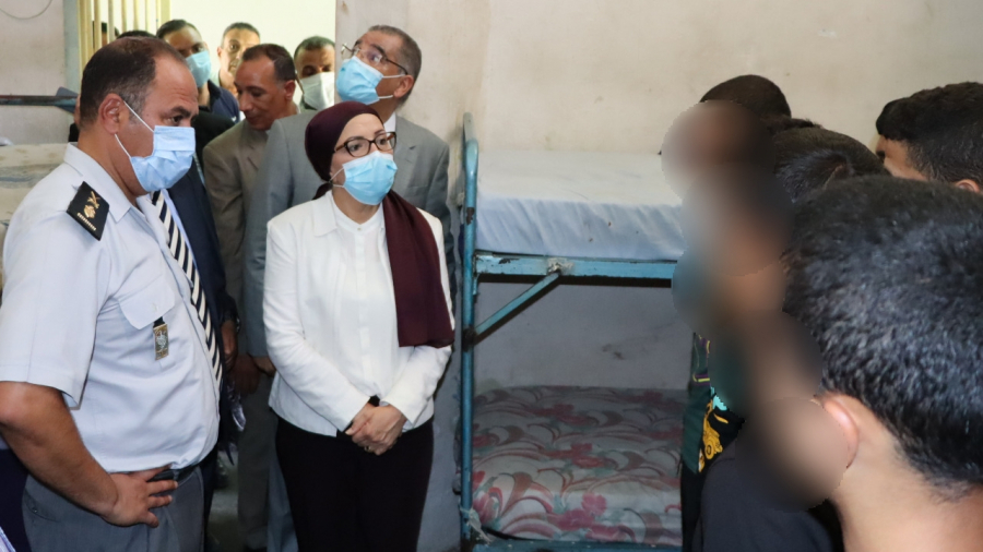 في زيارة غير معلنة: وزيرة العدل تعاين ظروف المساجين في المرناقية في زيارة غير معلنة: وزيرة العدل تعاين ظروف المساجين في المرناقية