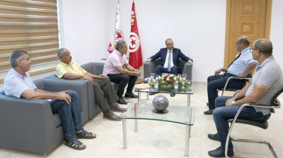 الجريء: الجامعة مستعدّة للتكفل بنزاع المتلوي والفيفا ورفع منع الانتداب