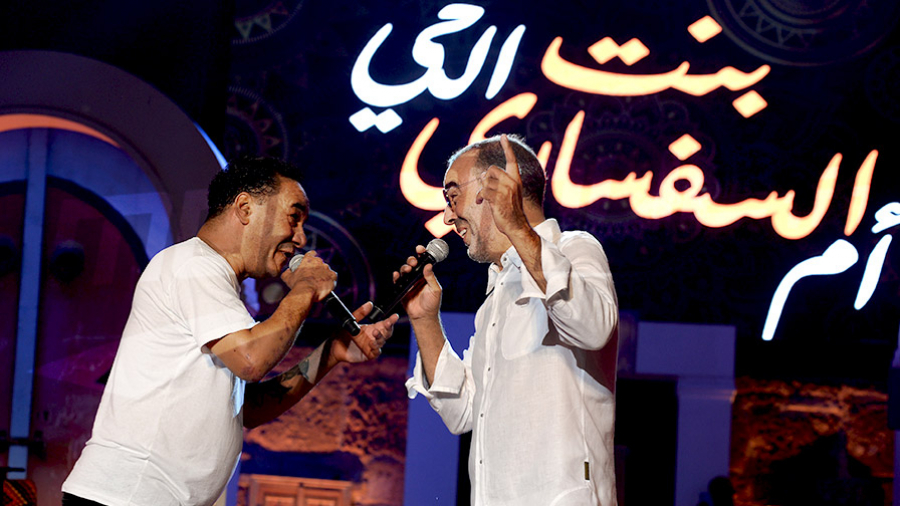 عرض ''بنت الحي و أم السفساري'' في افتتاح مونديال قطر؟ عرض ''أم السفساري'' لفوزي بن قمرة في افتتاح مونديال قطر؟