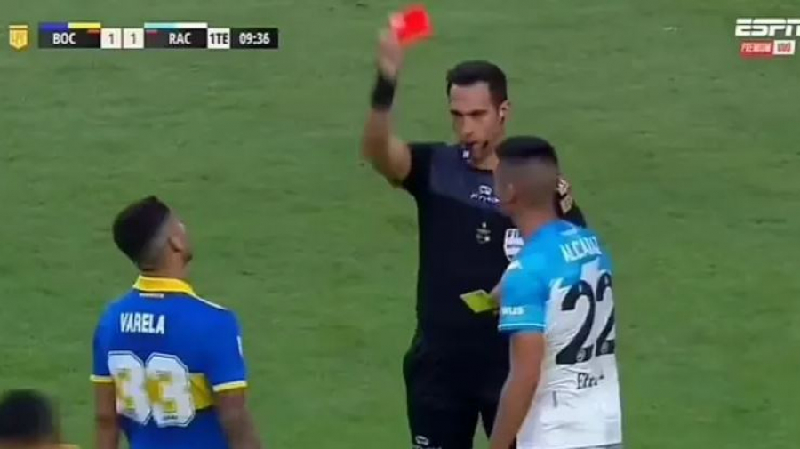 مباراة البطاقات الحمراء.. حكم أرجنتيني يطرد 10 لاعبين! مباراة البطاقات الحمراء.. حكم أرجنتيني يطرد 10 لاعبين!