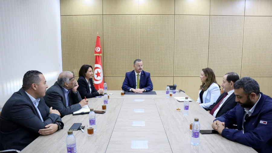 مشاغل موزّعي الأدوية بالجملة في جلسة عمل لوزارة الصحة مشاغل موزّعي الأدوية بالجملة في جلسة عمل لوزارة الصحة