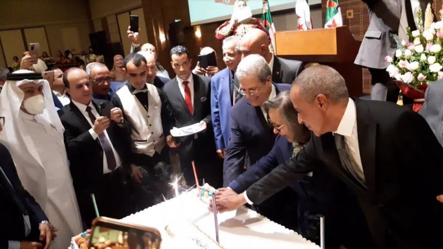 الجرندي: خلق جيل جديد لمشاريع تنموية مشتركة بين تونس والجزائر الجرندي: خلق جيل جديد لمشاريع تنموية مشتركة بين تونس والجزائر