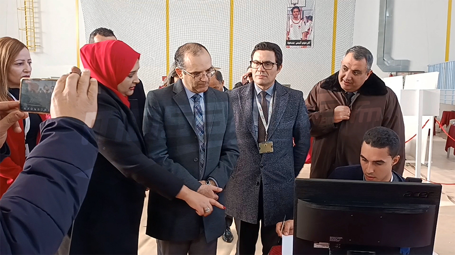 بوعسكر: انطلاق عملية الاقتراع دون تسجيل أي عطل أو اخلالات بوعسكر: انطلاق عملية الاقتراع دون تسجيل أي عطل أو اخلالات