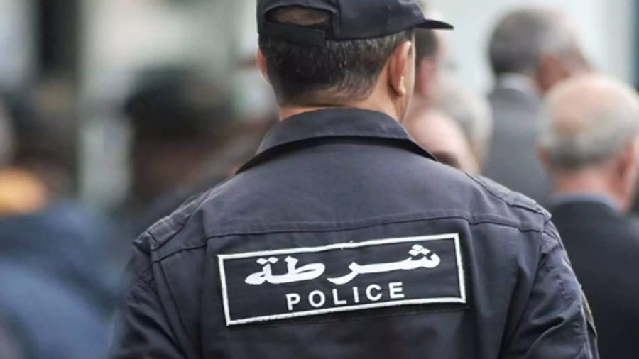 الجزائر: إيقاف صحفي وصف سكان ولاية بـ ''الخرفان'' الجزائر: إيقاف صحفي وصف سكان ولاية بـ ''الخرفان''