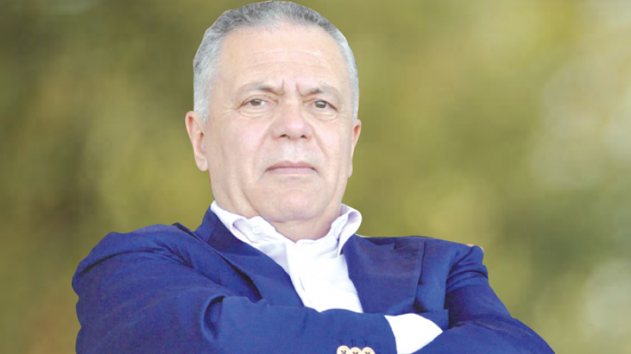 عثمان جنيح: لدينا مع الترجي والإفريقي والصفاقسي مسؤوليات مشتركة عثمان جنيح: لدينا مع الترجي والإفريقي والصفاقسي مسؤوليات مشتركة