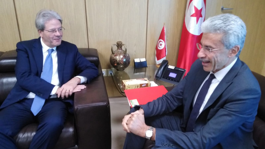 سمير سعيد والمفوّض الأوروبي للاقصاد يبحثان سبل تطوير التعاون المشترك سمير سعيد والمفوّض الأوروبي للاقصاد يبحثان سبل تطوير التعاون المشترك