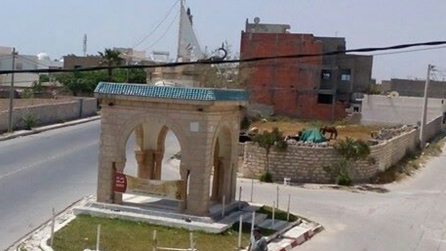 الرجيش: مواطنون يطالبون بإيجاد حل لانبعاث الروائح الكريهة من مصنع 