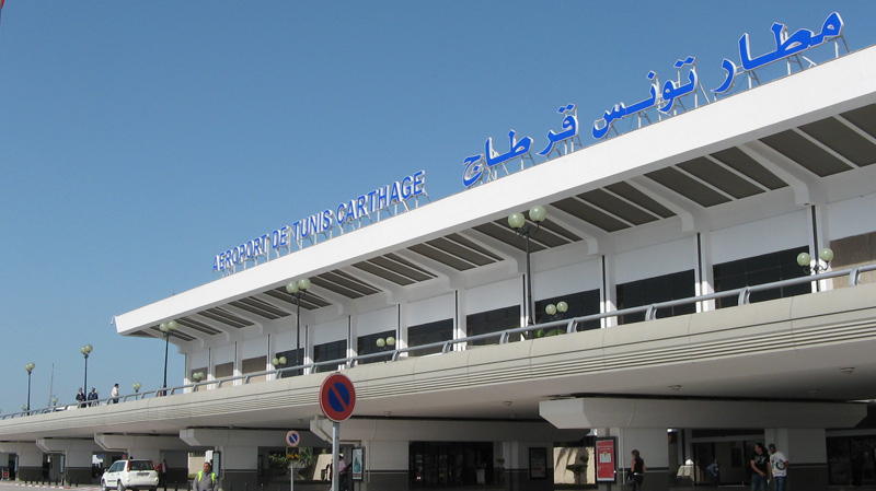 Arrivée de 6 enfants de terroristes tunisiens abattus en Libye aéroport-tunis-carthage