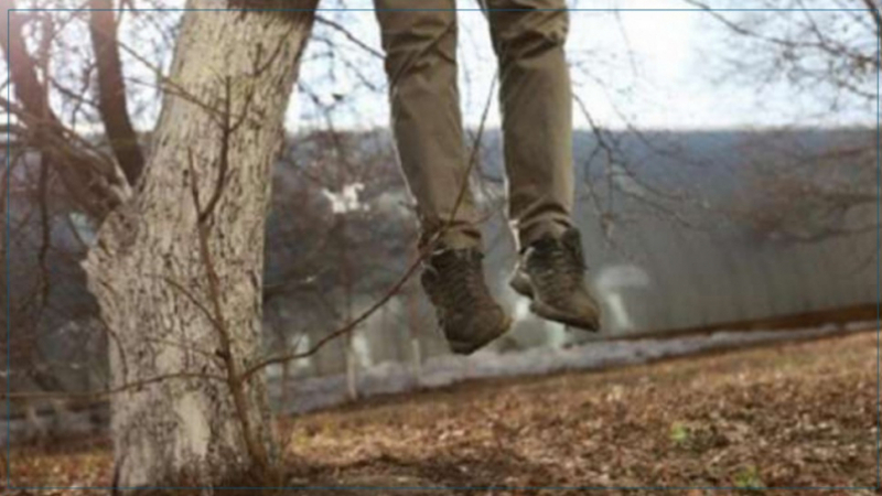 Ain Zaghouan: Le corps d'un jeune retrouvé suspendu à un arbre Ain Zaghouan: Le corps d'un jeune retrouvé suspendu à un arbre