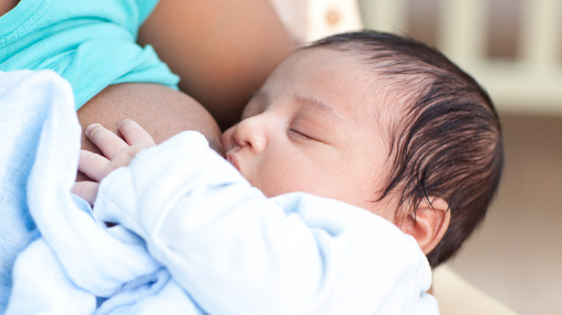 Oms Un Bebe Allaite A Moins De Risque De Devenir Obese Mosaique Fm