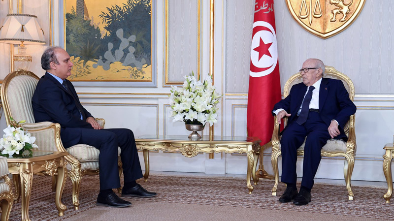 Caïd Essebsi s'entretient avec le président de l'ISIE beji
